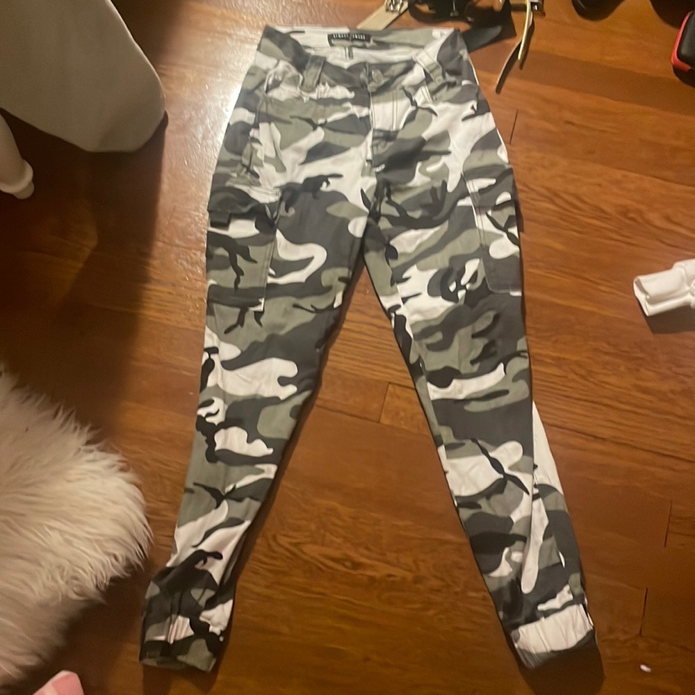 cargo pants